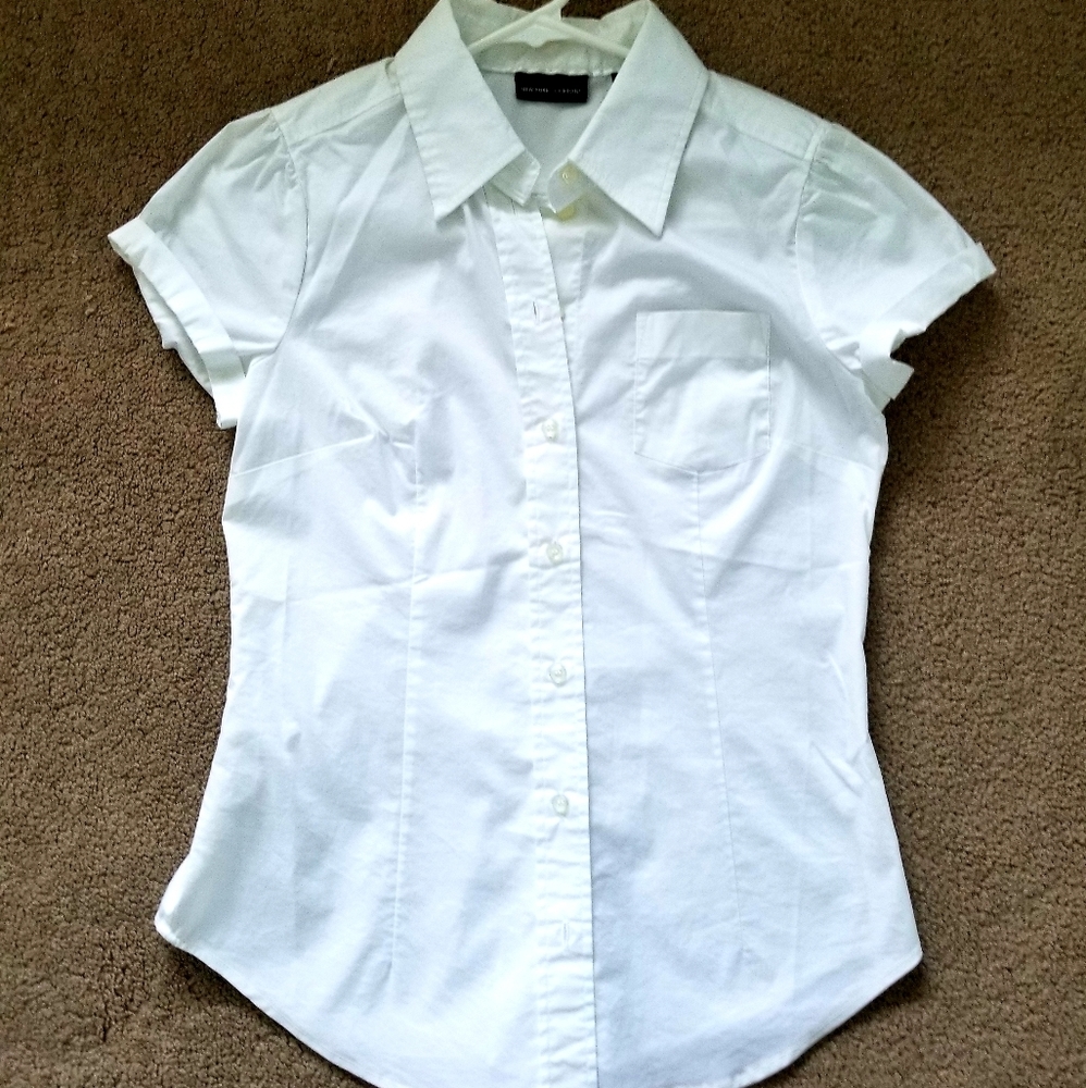 NWOT NY& Co white shirt